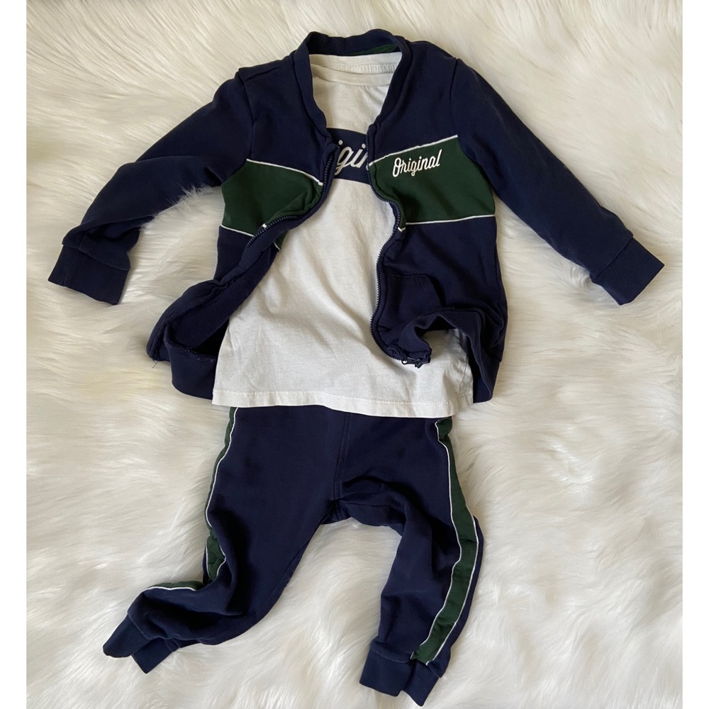 H&M 3 piece Sweatshirt w/ Long Sleeve Tee